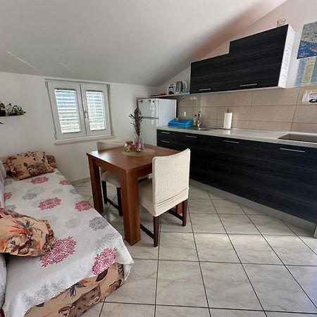 Apartments Brkic Lozovac Ngoại thất bức ảnh